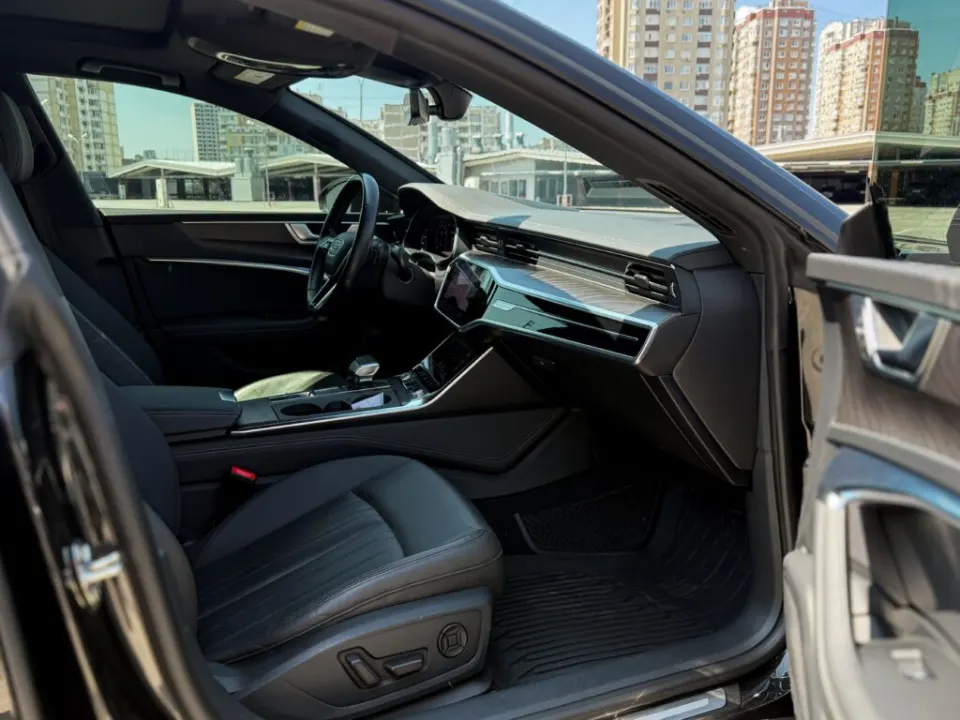 Audi A7 2019 из парка аренды KTRANS