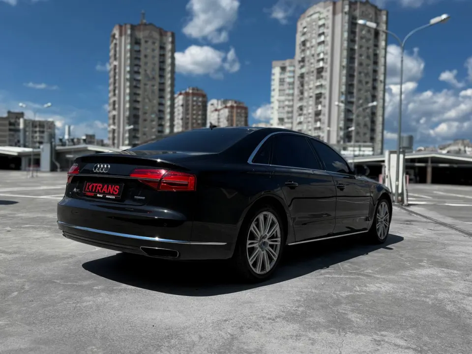 Audi A8 2015 из парка аренды KTRANS