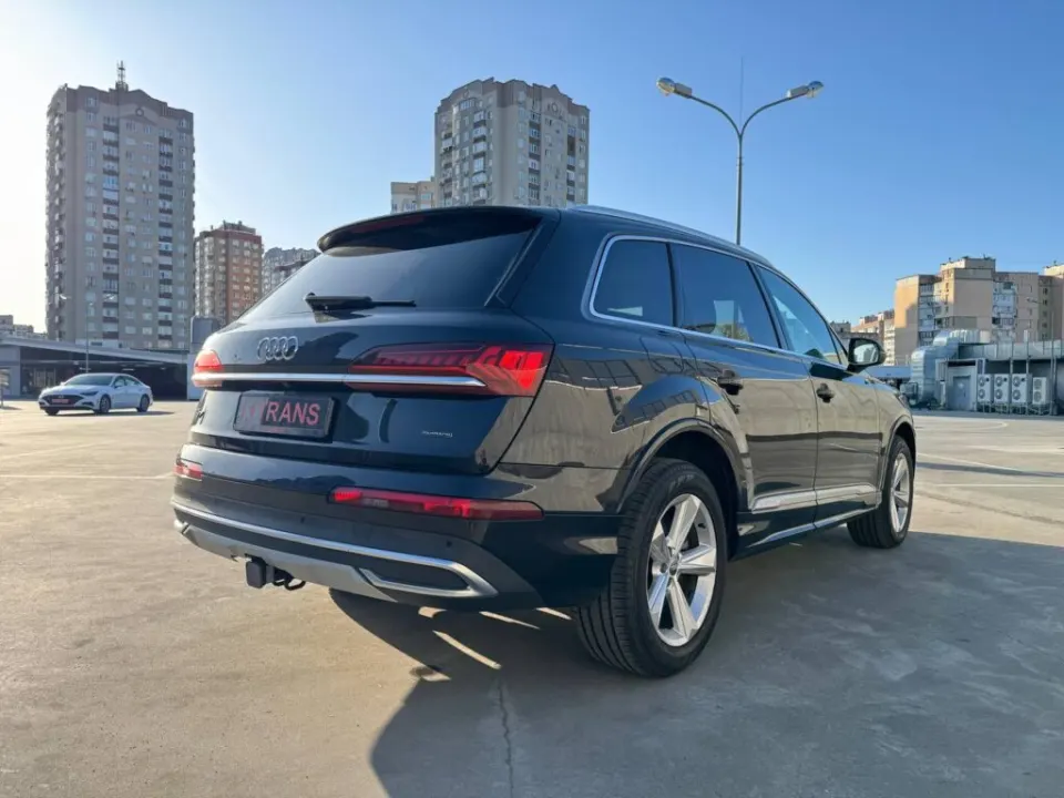 Audi Q7 2019 из парка аренды KTRANS