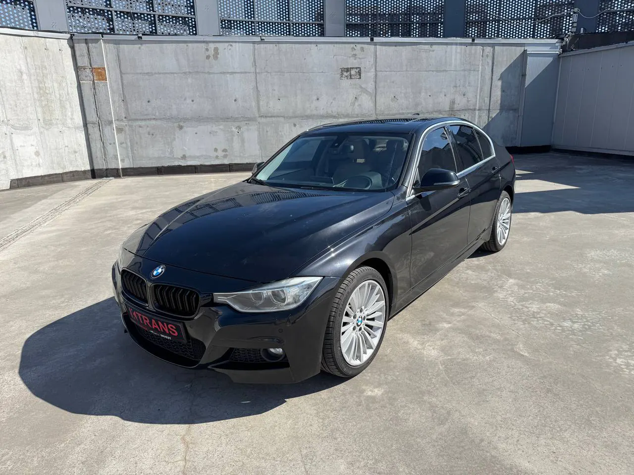BMW 328i 2011 из парка аренды KTRANS