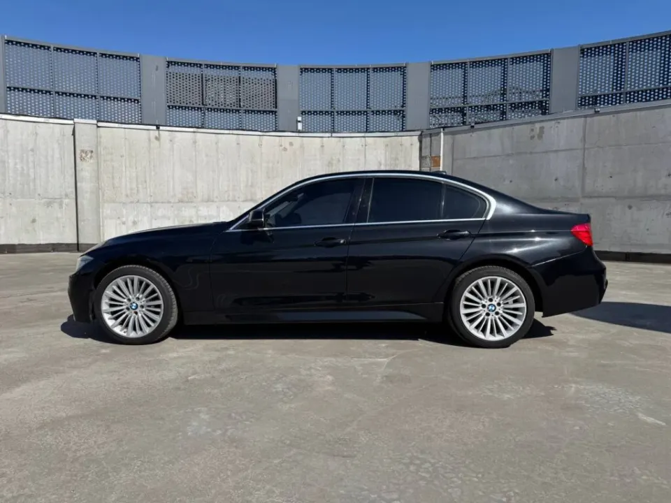 BMW 328i 2011 из парка аренды KTRANS