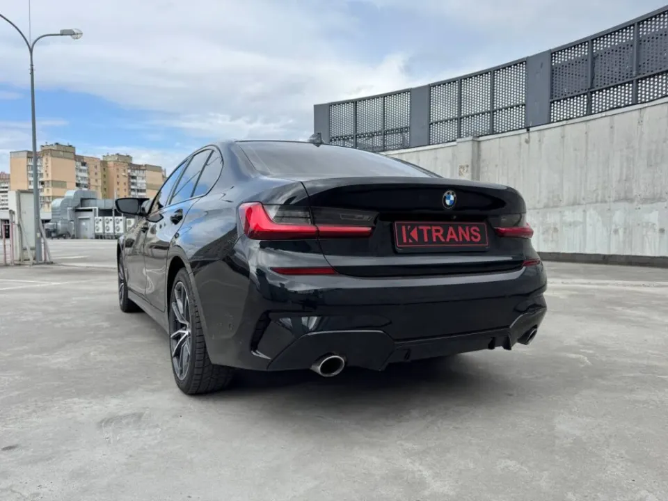 BMW 330i 2019 из парка аренды KTRANS