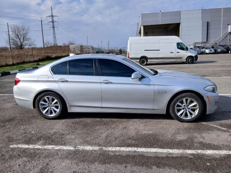 BMW 528 2010 из парка аренды KTRANS