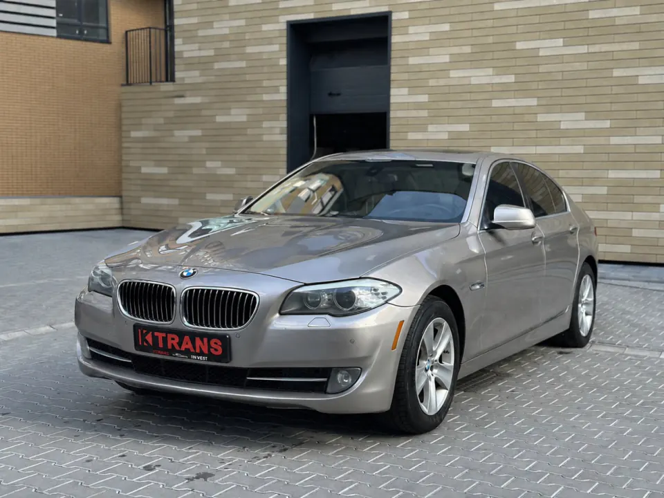 BMW 528i 2012 из парка аренды KTRANS