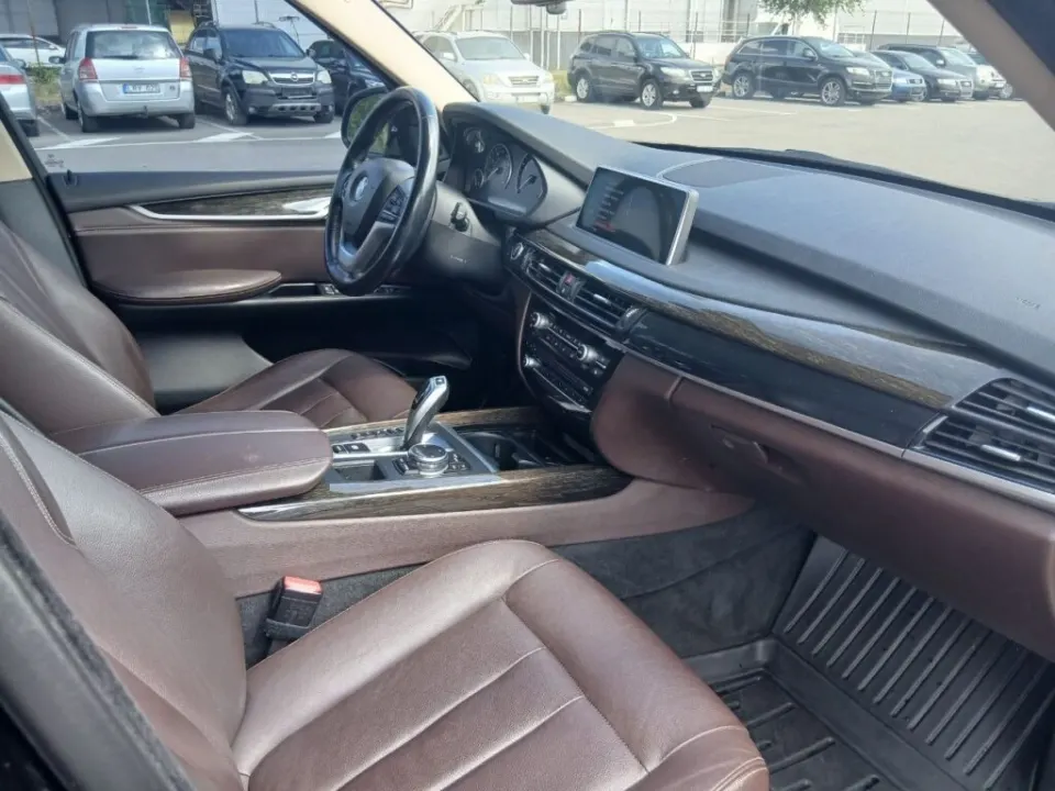 BMW X5 2014 из парка аренды KTRANS
