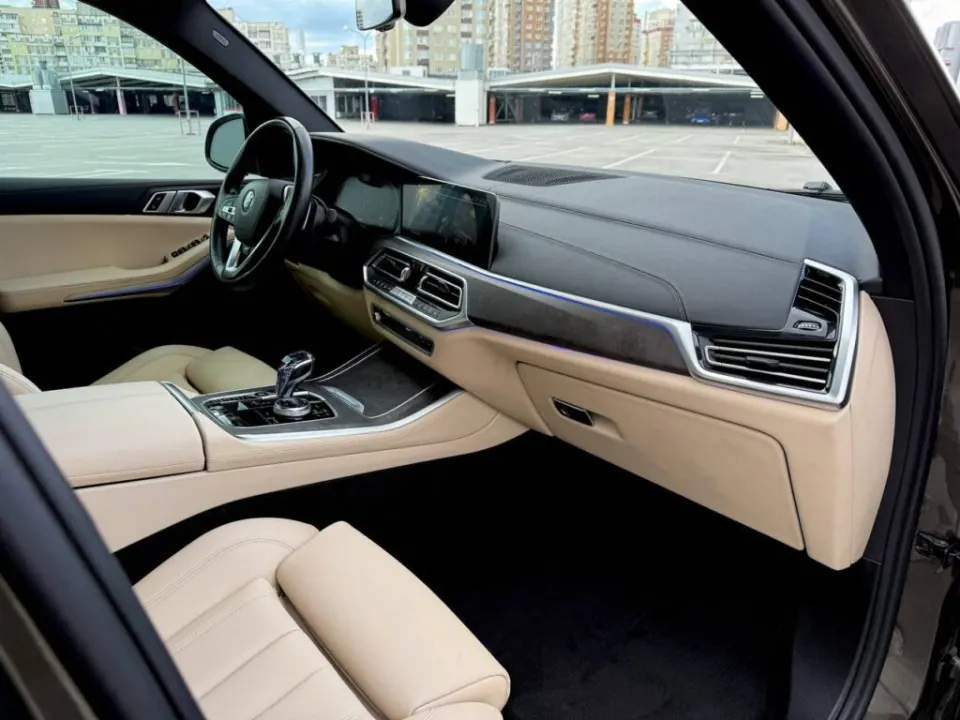 BMW X5 G05 2019 из парка аренды KTRANS