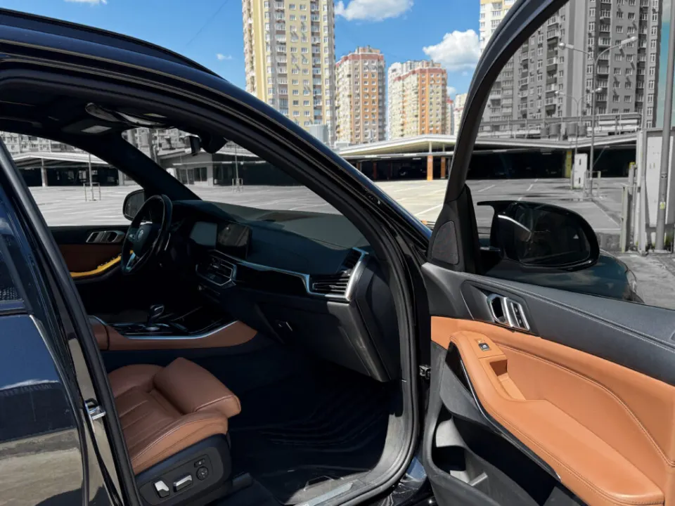 BMW X5 G05 2019 из парка аренды KTRANS
