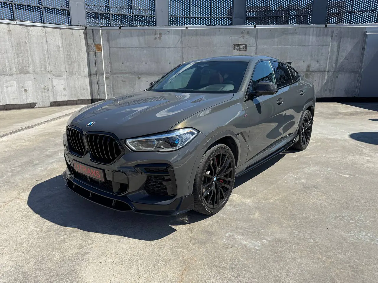 BMW X6 2022 из парка аренды KTRANS
