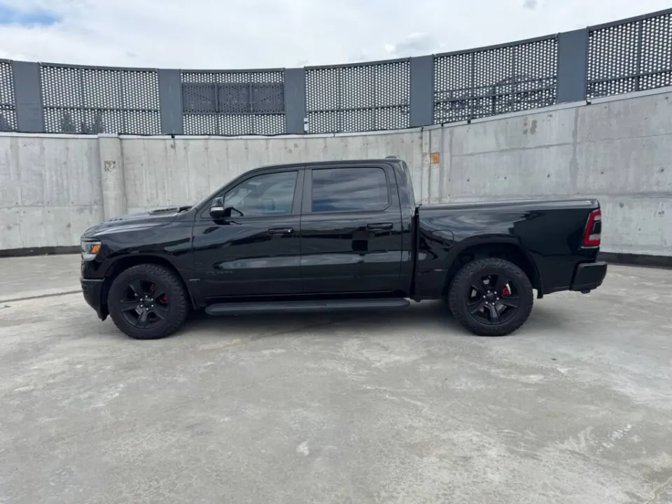 Dodge Ram 1500 2021 из парка аренды KTRANS