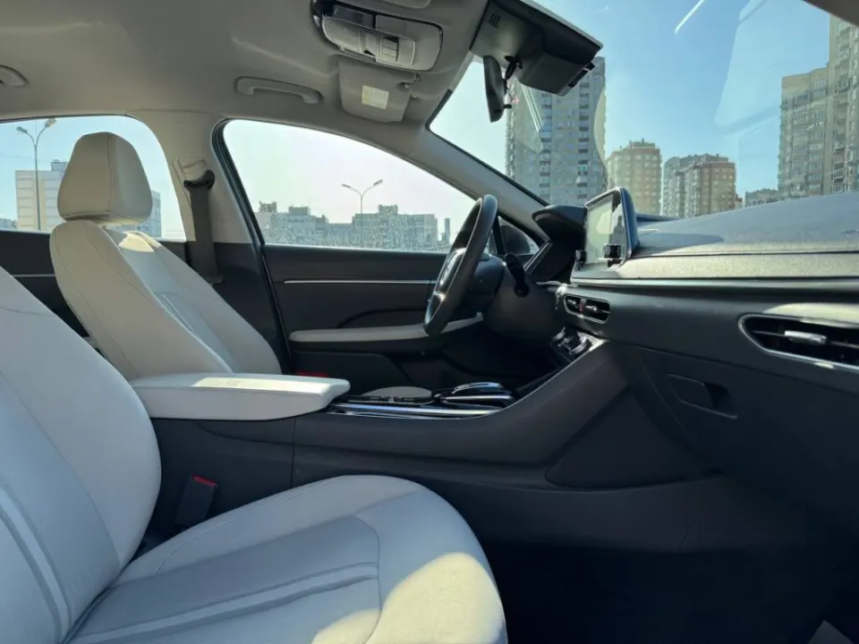 Hyundai Sonata 2021 из парка аренды KTRANS