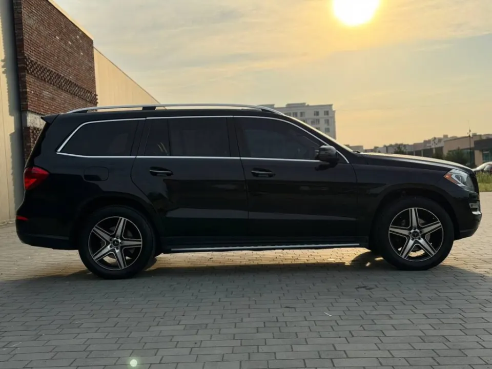 Mercedes-Benz GL 450 2015 из парка аренды KTRANS