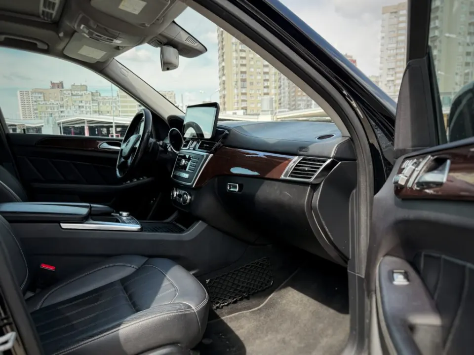 Mercedes-Benz GL 450 2015 из парка аренды KTRANS