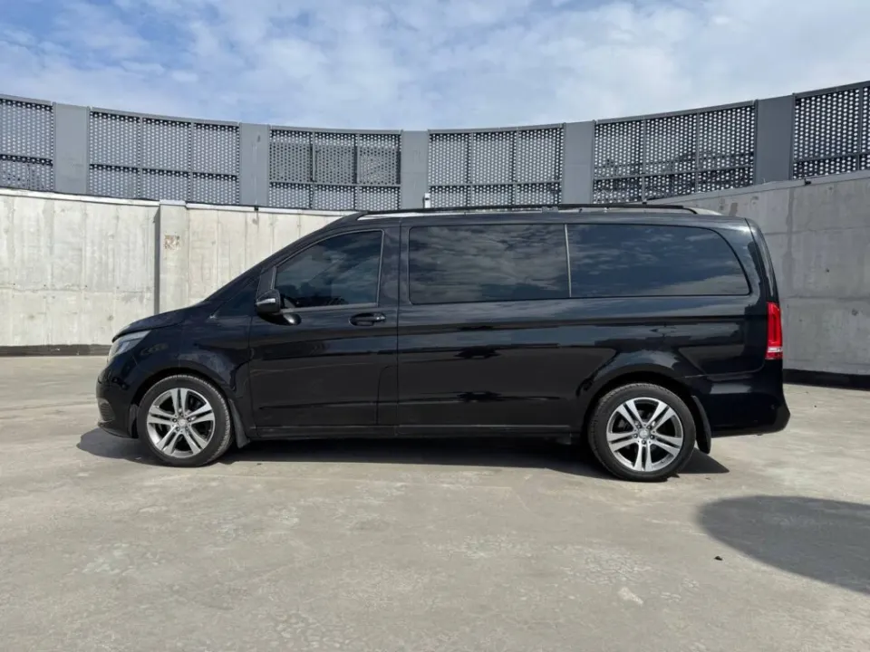 Mercedes-Benz V-250d 2016 from the KTRANS rental fleet