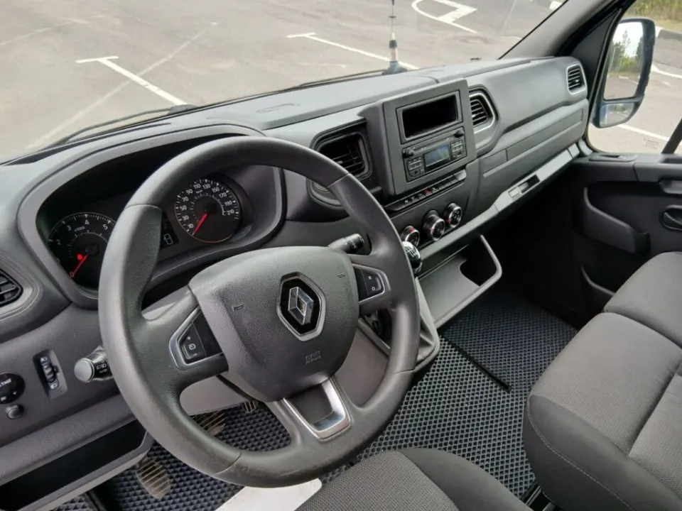 Renault Master 2020 from the KTRANS rental fleet