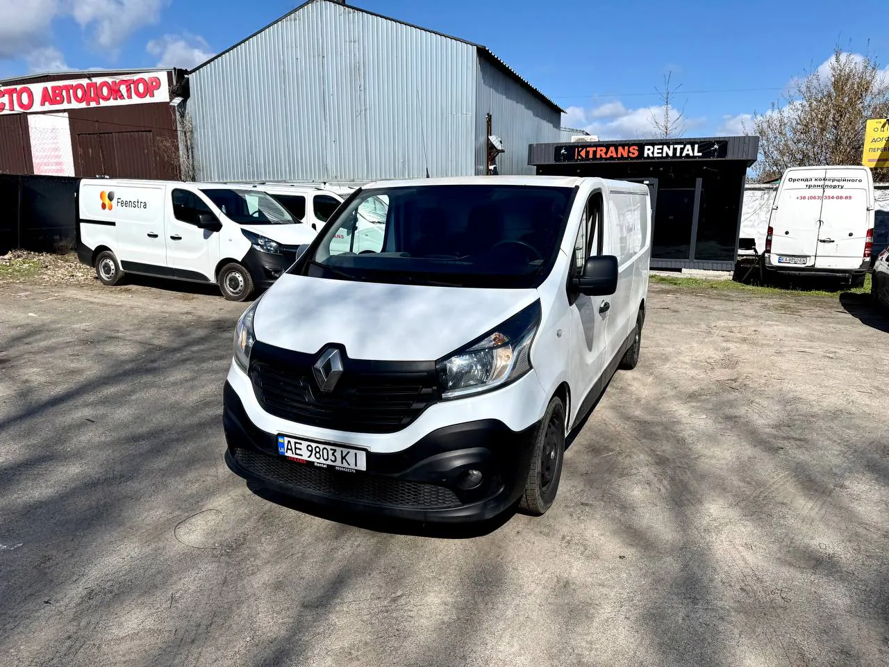 Renault Trafic 2016 from the KTRANS rental fleet