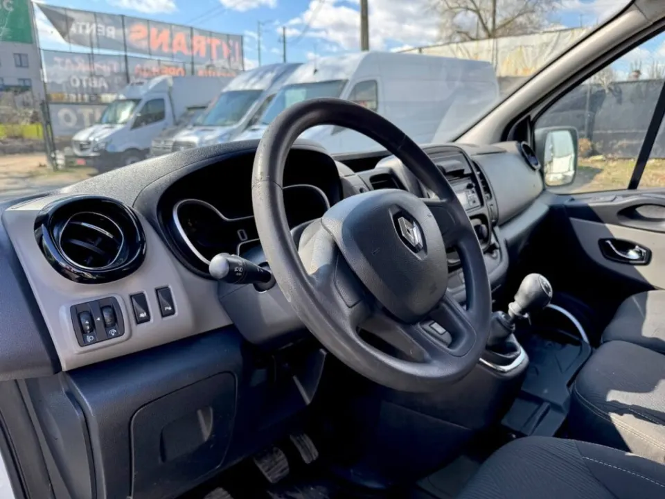 Renault Trafic 2016 from the KTRANS rental fleet