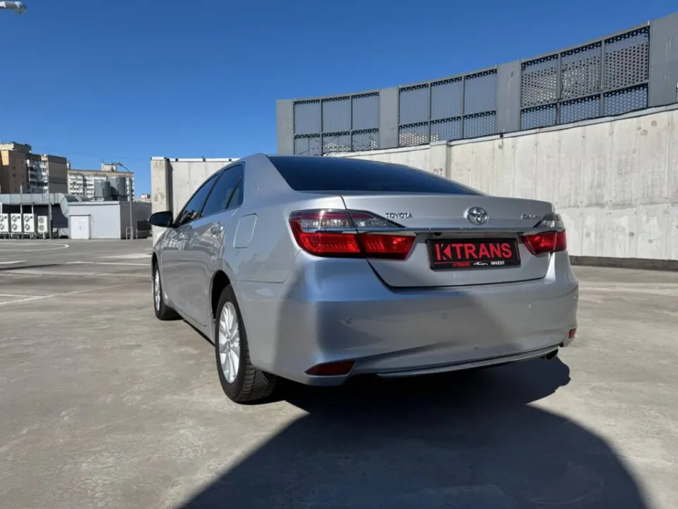 Toyota Camry 55 2017 из парка аренды KTRANS