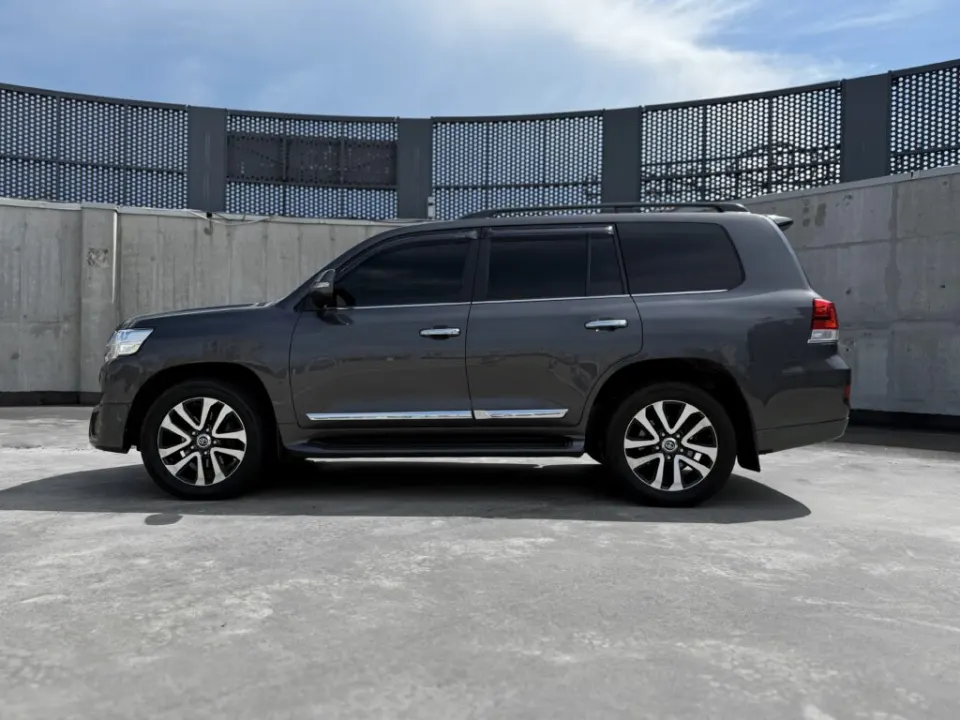 Toyota LC 200 2017 from the KTRANS rental fleet