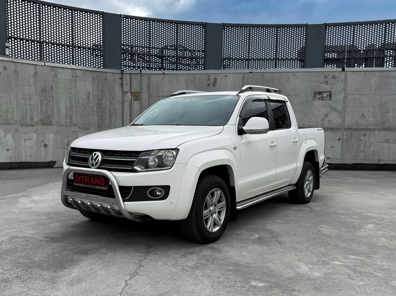 Volkswagen Amarok 2013 из парка аренды KTRANS