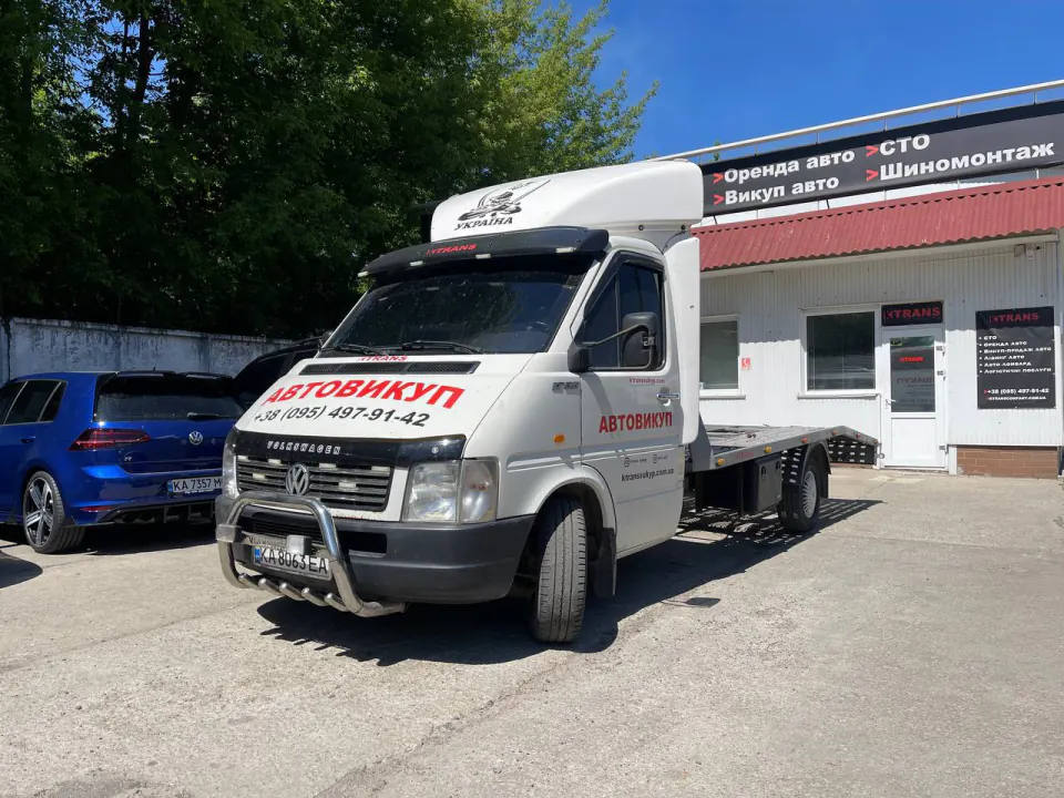 Volkswagen LT tow truck from the KTRANS rental fleet