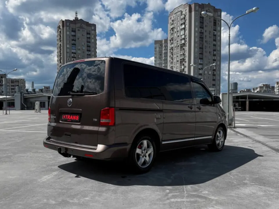 Volkswagen Multivan 2010 из парка аренды KTRANS