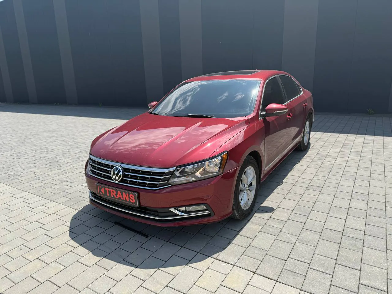 Volkswagen Passat 2016 из парка аренды KTRANS