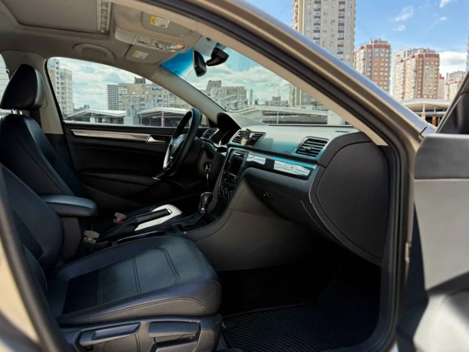 Volkswagen Passat 2016 из парка аренды KTRANS