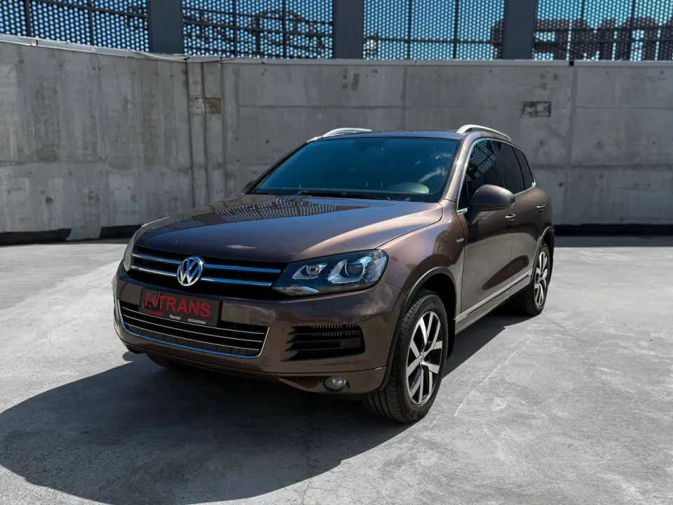 Volkswagen Touareg 2013 из парка аренды KTRANS