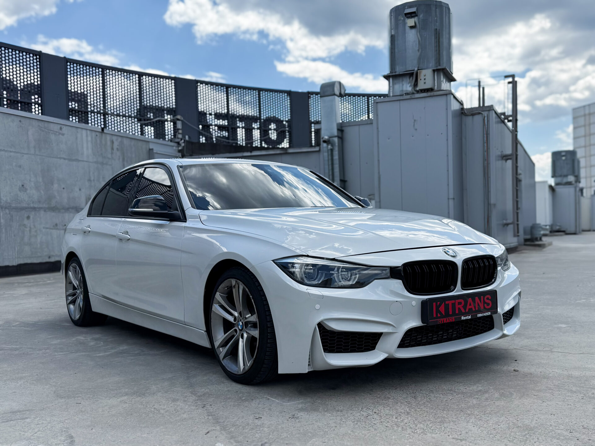 BMW 328i