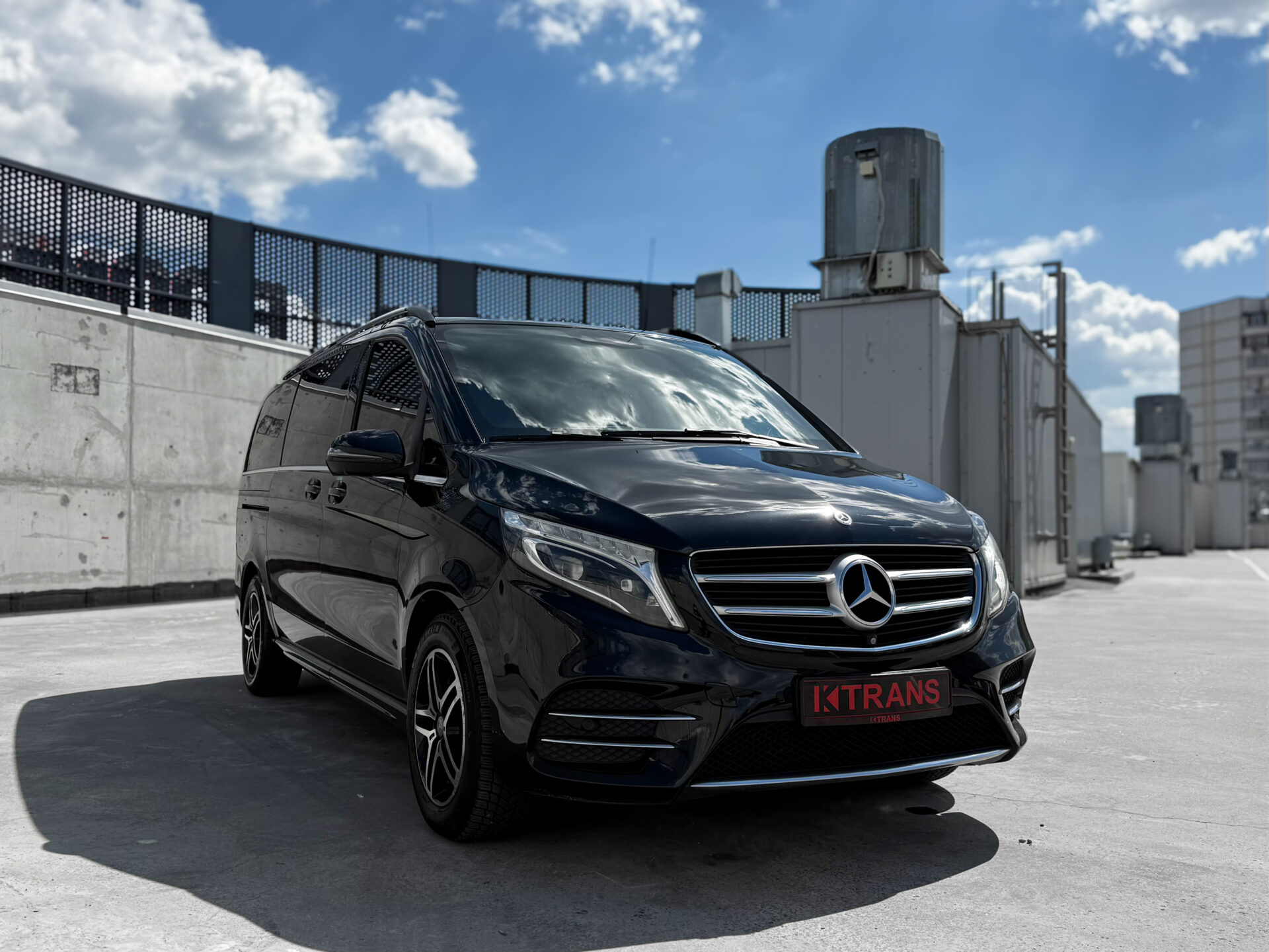 Mercedes-Benz V-250