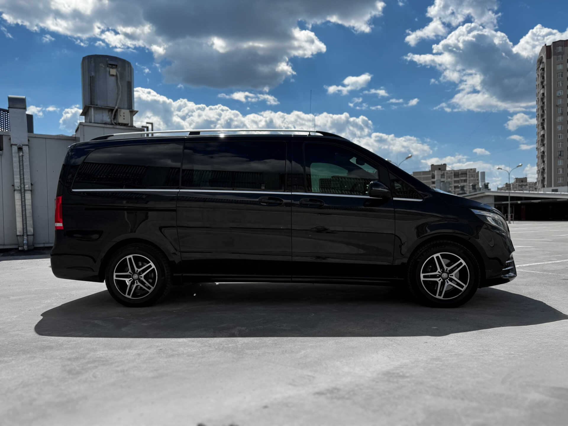 Mercedes-Benz V-250