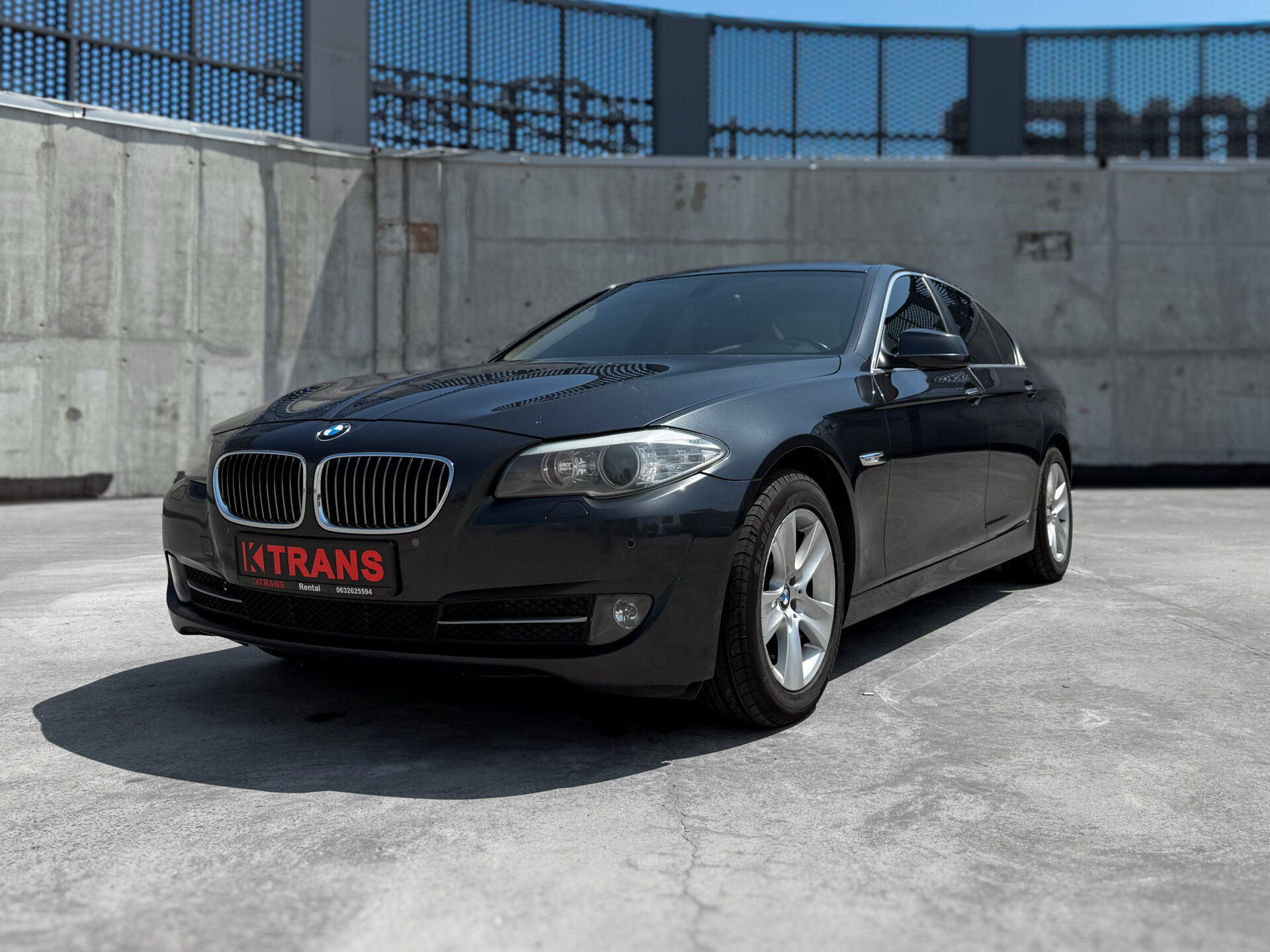 BMW 528