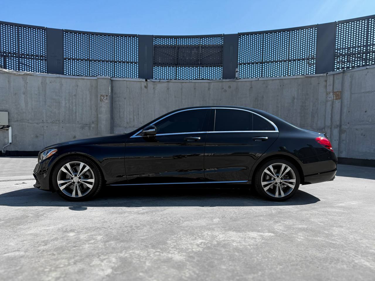 Mercedes-Benz C300