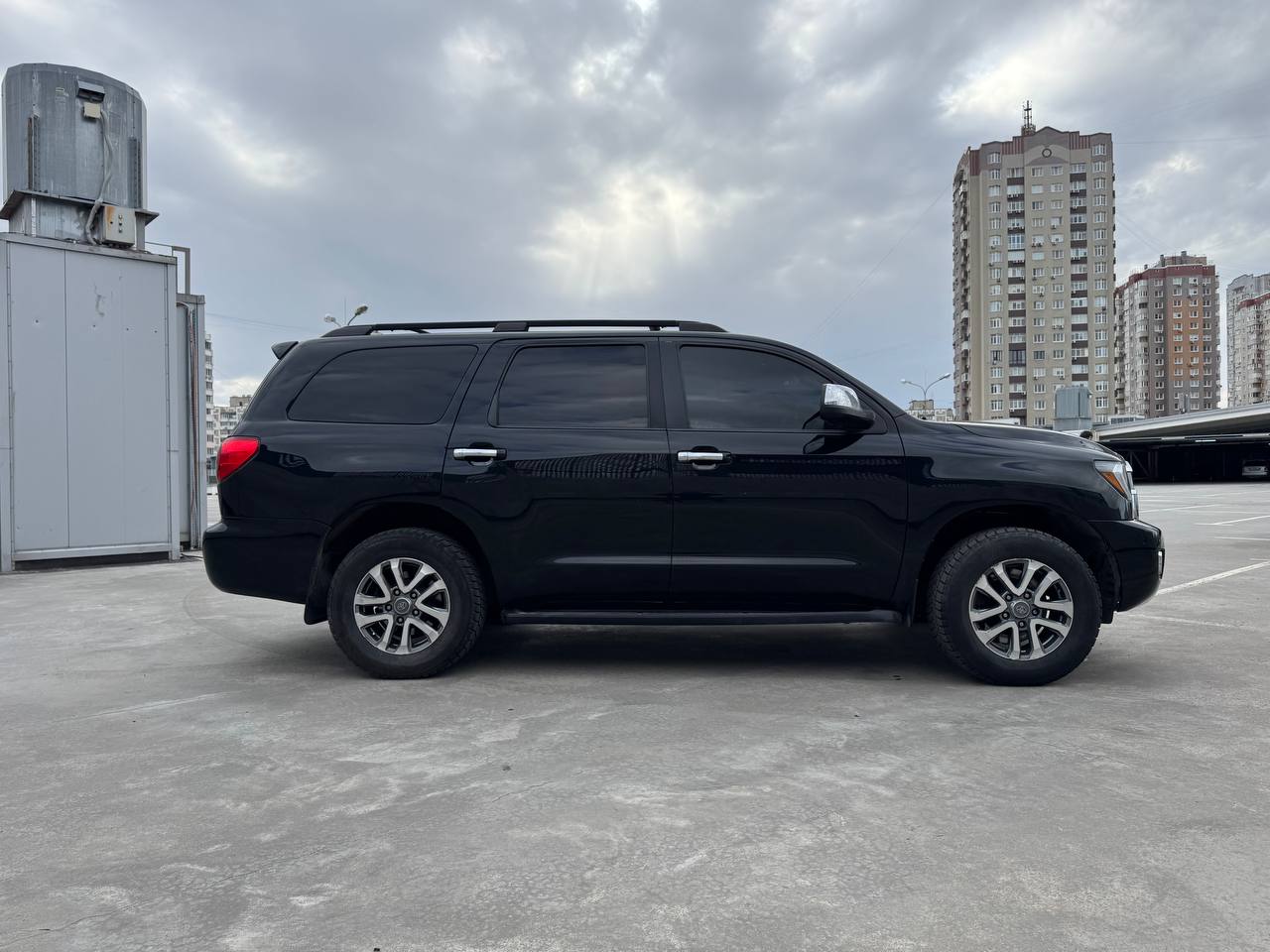 Toyota Sequoia