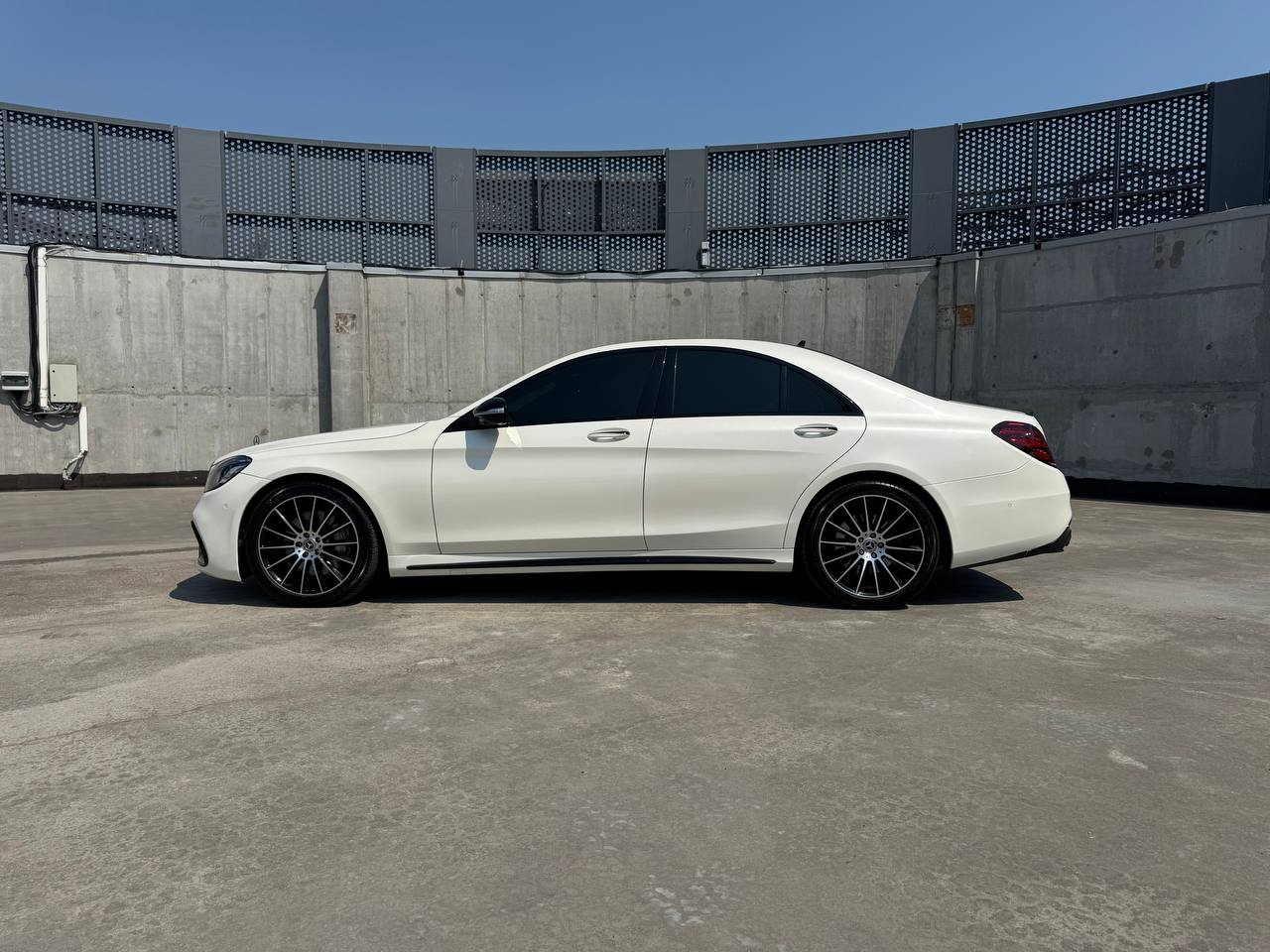 Mercedes-Benz S400 hybrid